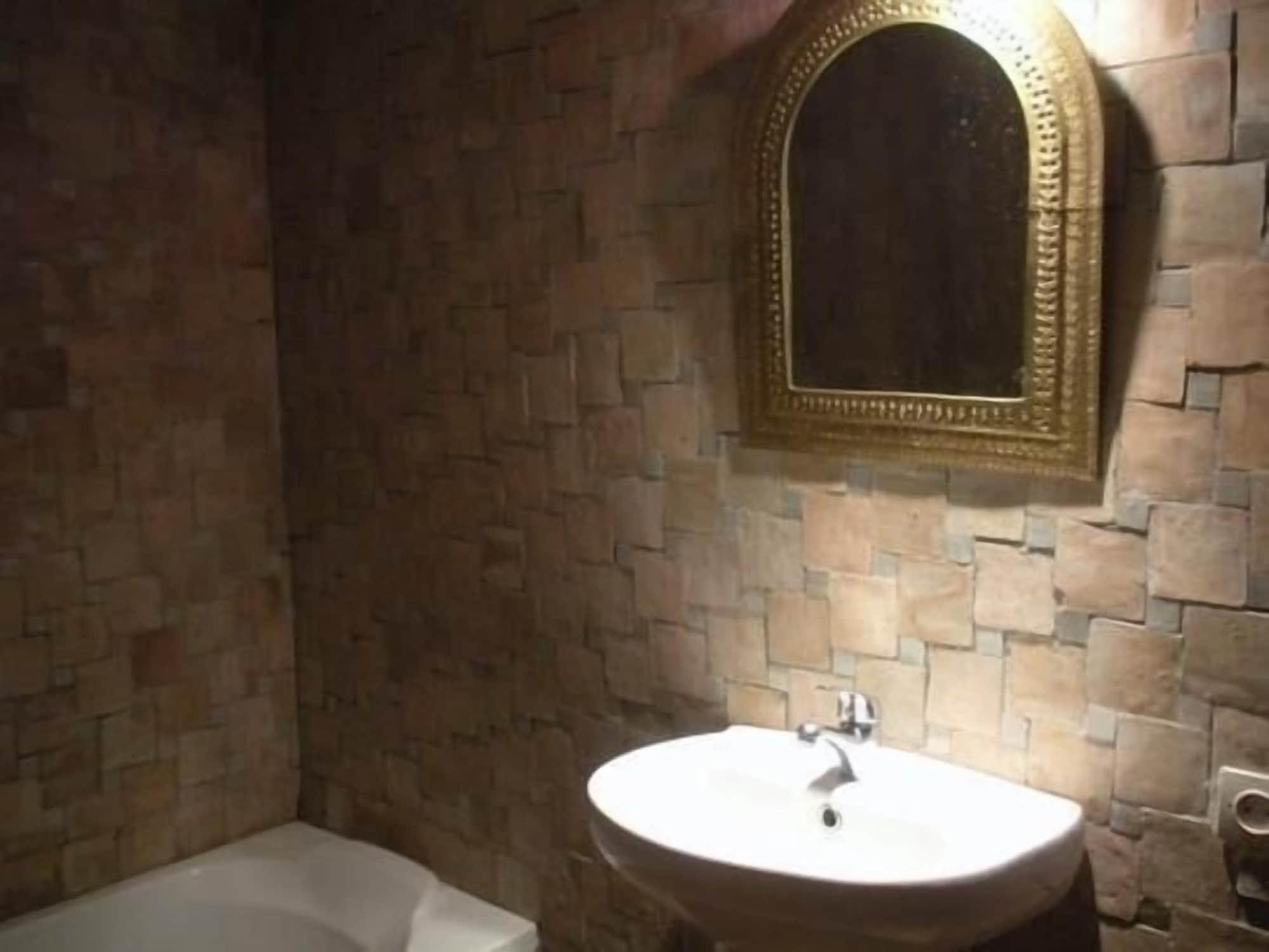 Riad Arous Chamel Танжер Екстериор снимка