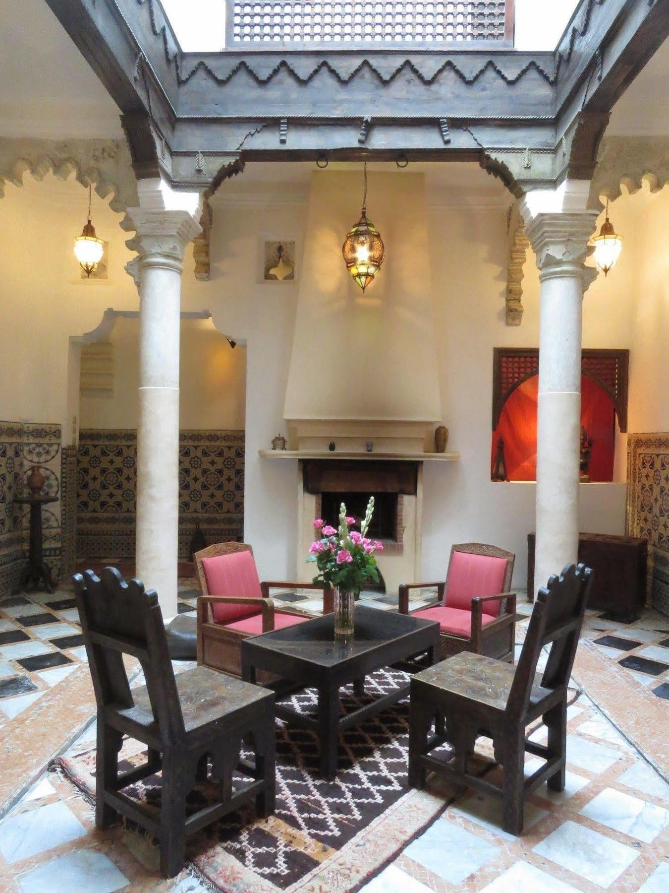 Riad Arous Chamel Танжер Екстериор снимка